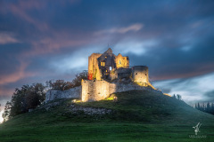 Ruine-im-Rampenlicht