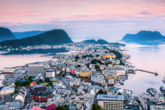 Sunrise-in-Alesund