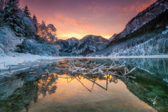 Glowing-Lake